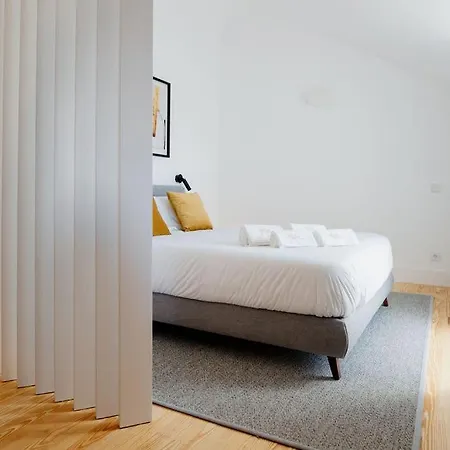 Apartment D'alma - Dom Hugo *