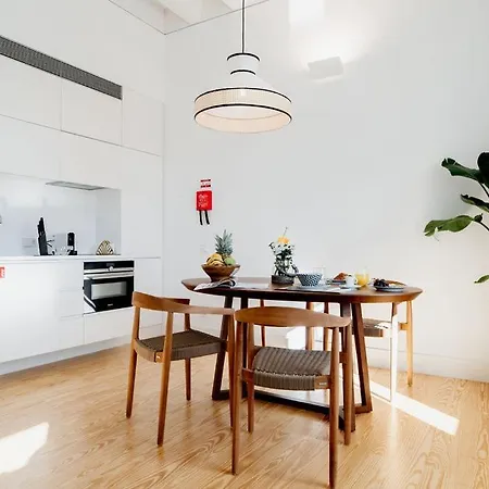 Apartment D'alma - Dom Hugo